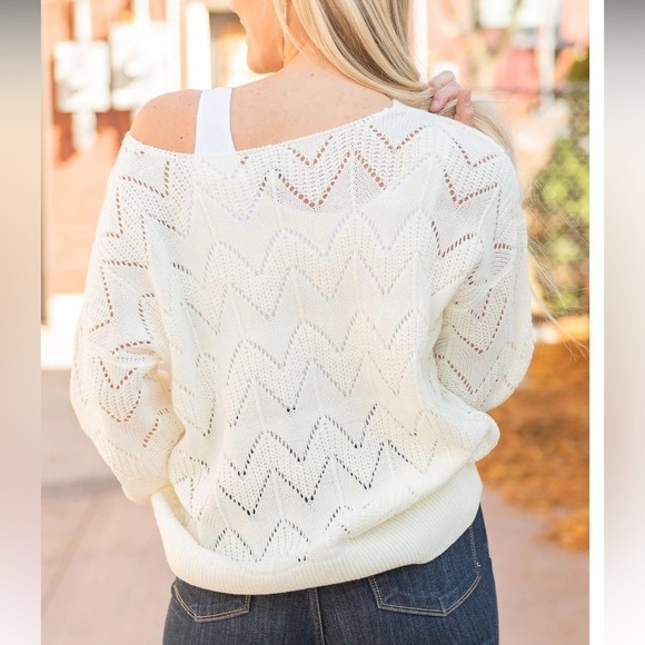 Andree by Unit Francine Boho Open Knit Slouchy Crocheted Sweater - Picture 5 of 14